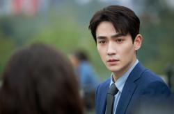 开云体育APP下载-金色土壤与红色火焰，辛纳在法网的淬炼中如何熔铸未来网球图腾