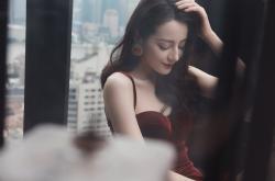 开云体育在线-静默中的惊雷，库里在重压下的涅槃