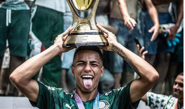 马德里竞技险胜哥伦比亚,乔瓦尼·雷纳高光表现的简单介绍 马德里竞技险胜哥伦比亚,乔瓦尼·雷纳高光表现的简单介绍