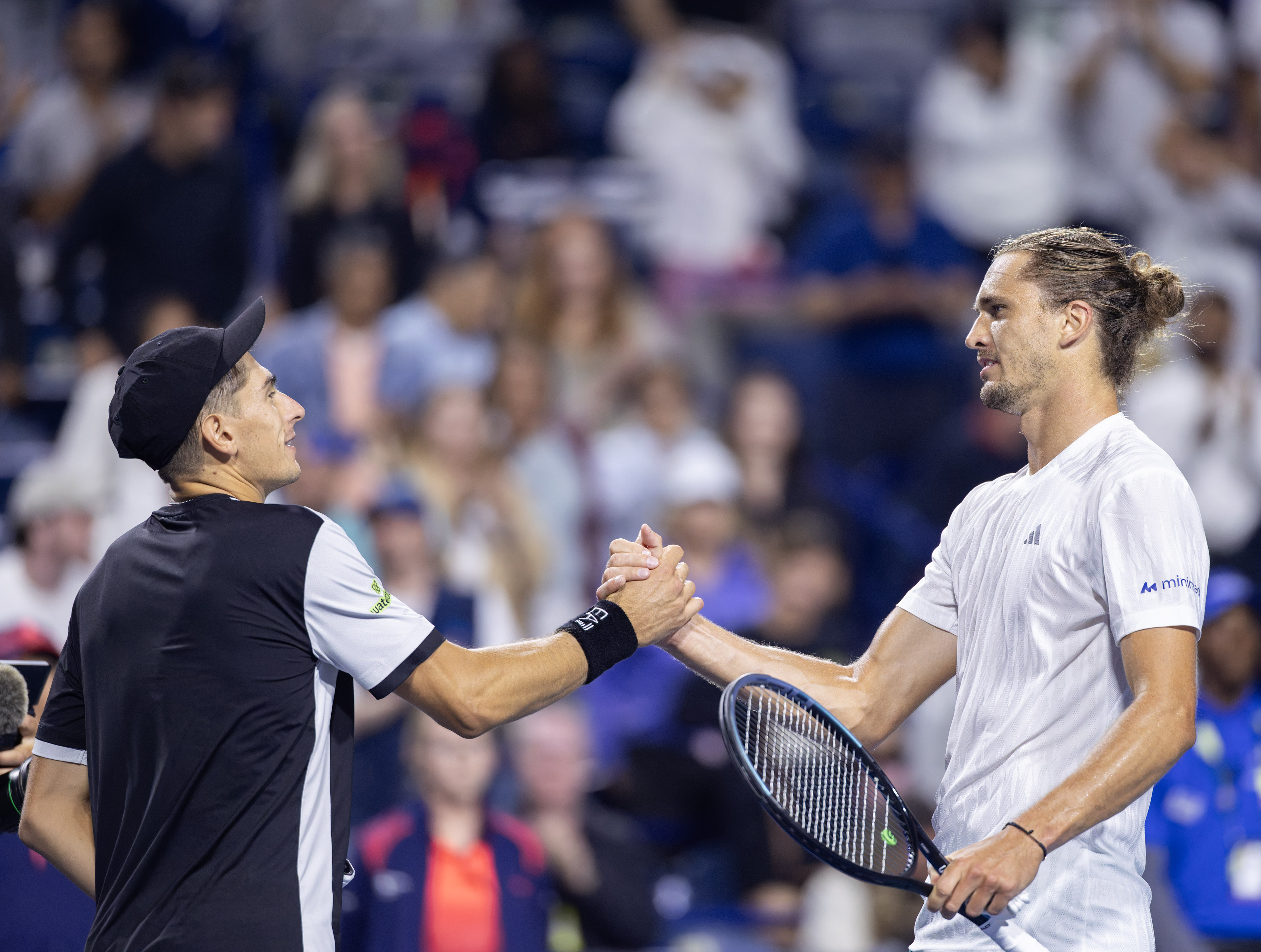 包含蒙特卡洛大师赛绝杀温网，兹维列夫带队取胜的词条