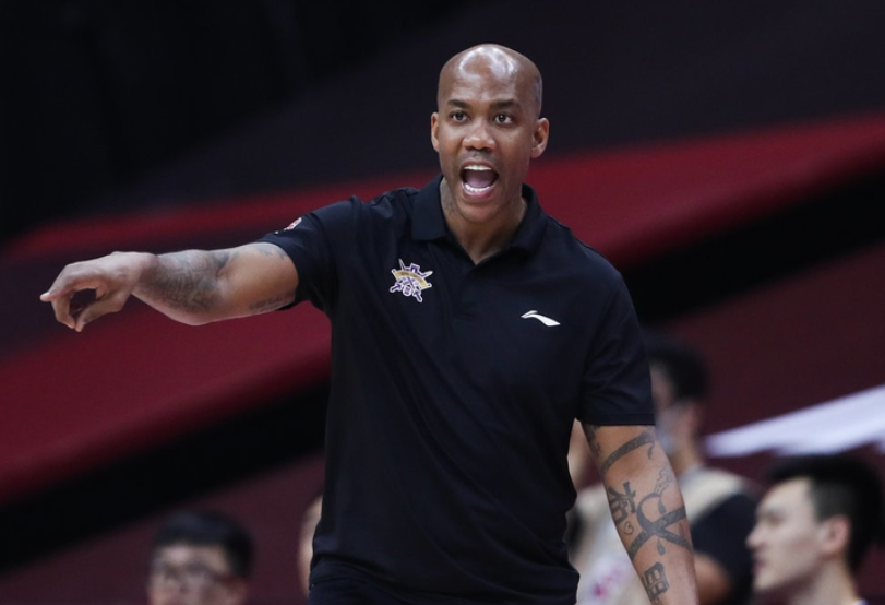 新疆队力克江苏队,浓眉哥惊艳四座 新疆队力克江苏队,浓眉哥惊艳四座