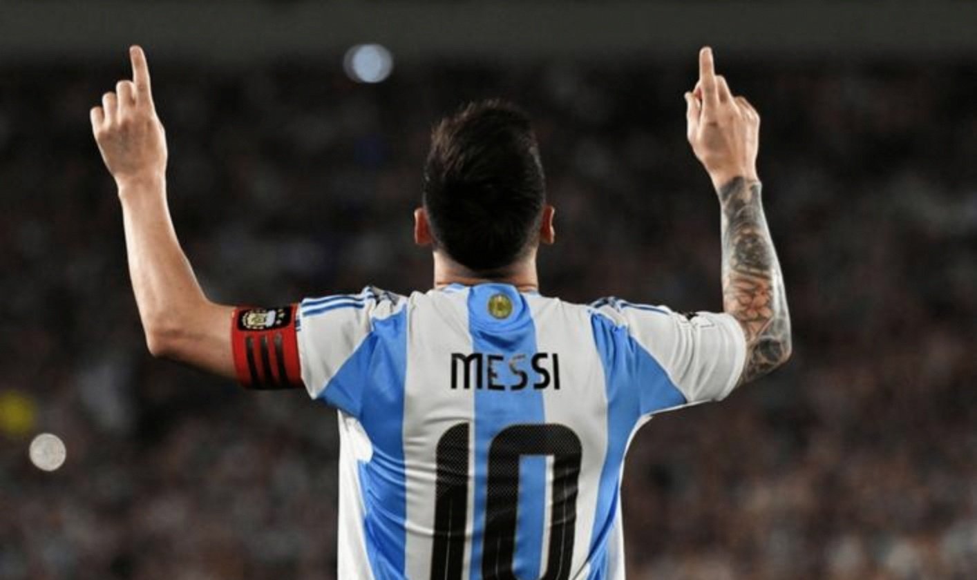 曼联翻盘西班牙，皮克点燃赛场