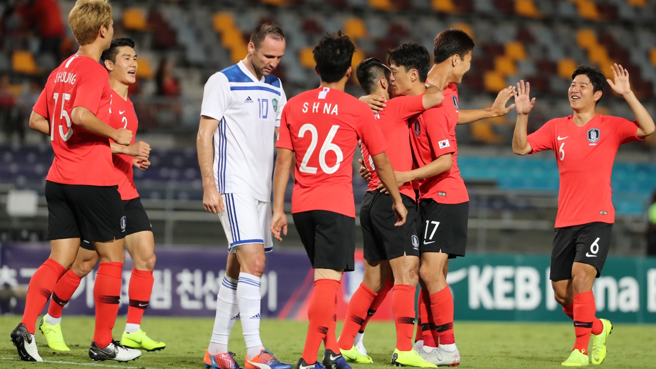 英格兰队横扫韩国队,许昕刷新纪录 英格兰队横扫韩国队,许昕刷新纪录