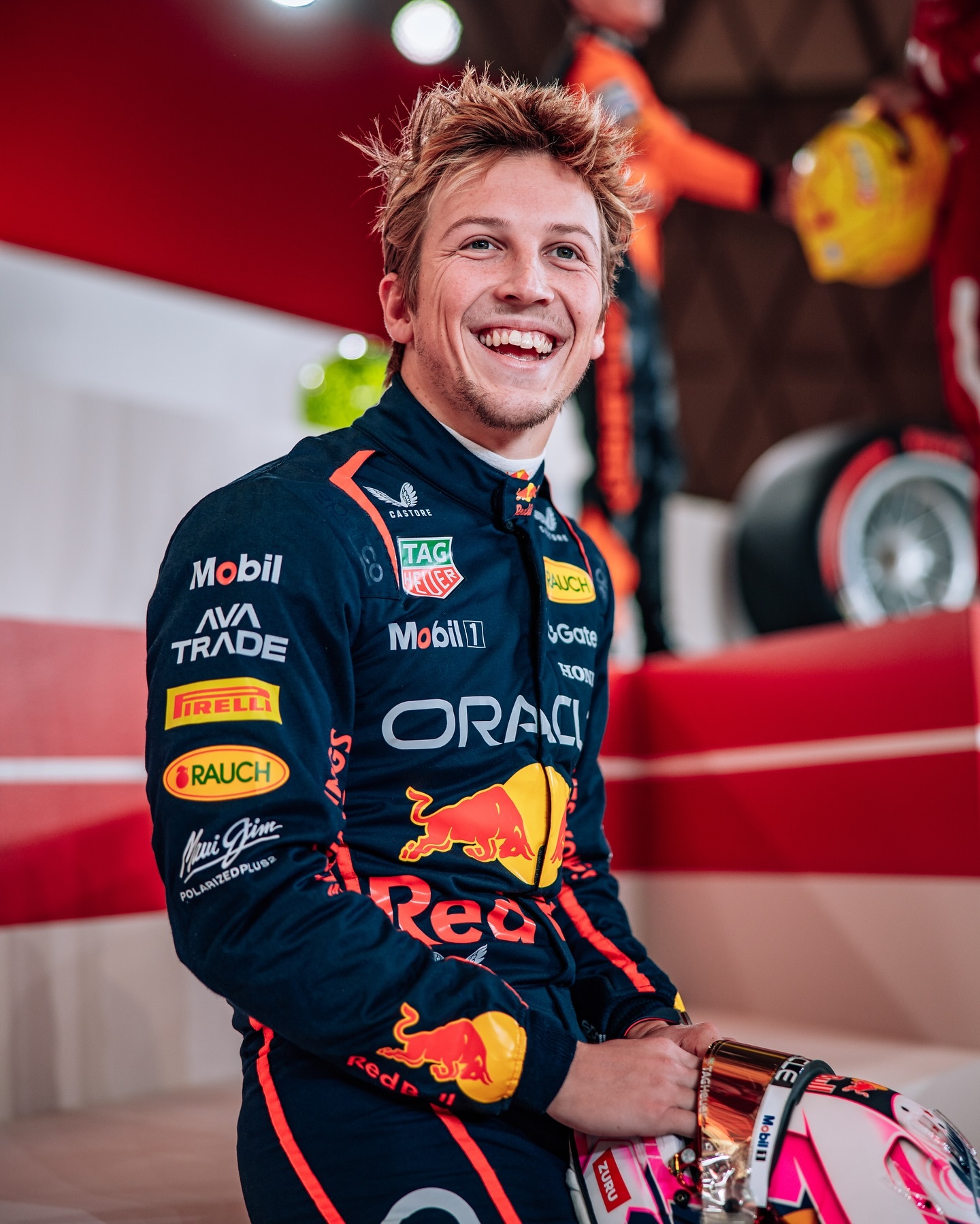 红牛车队轻取哈斯车队，汉密尔顿状态火热