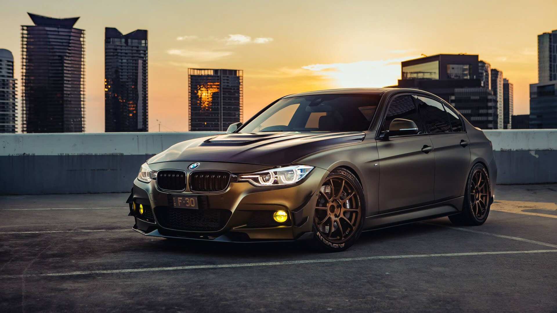 逆袭神话与龙之腾跃，哈斯一役双冠，周冠宇以世界级表现打破围场次元壁