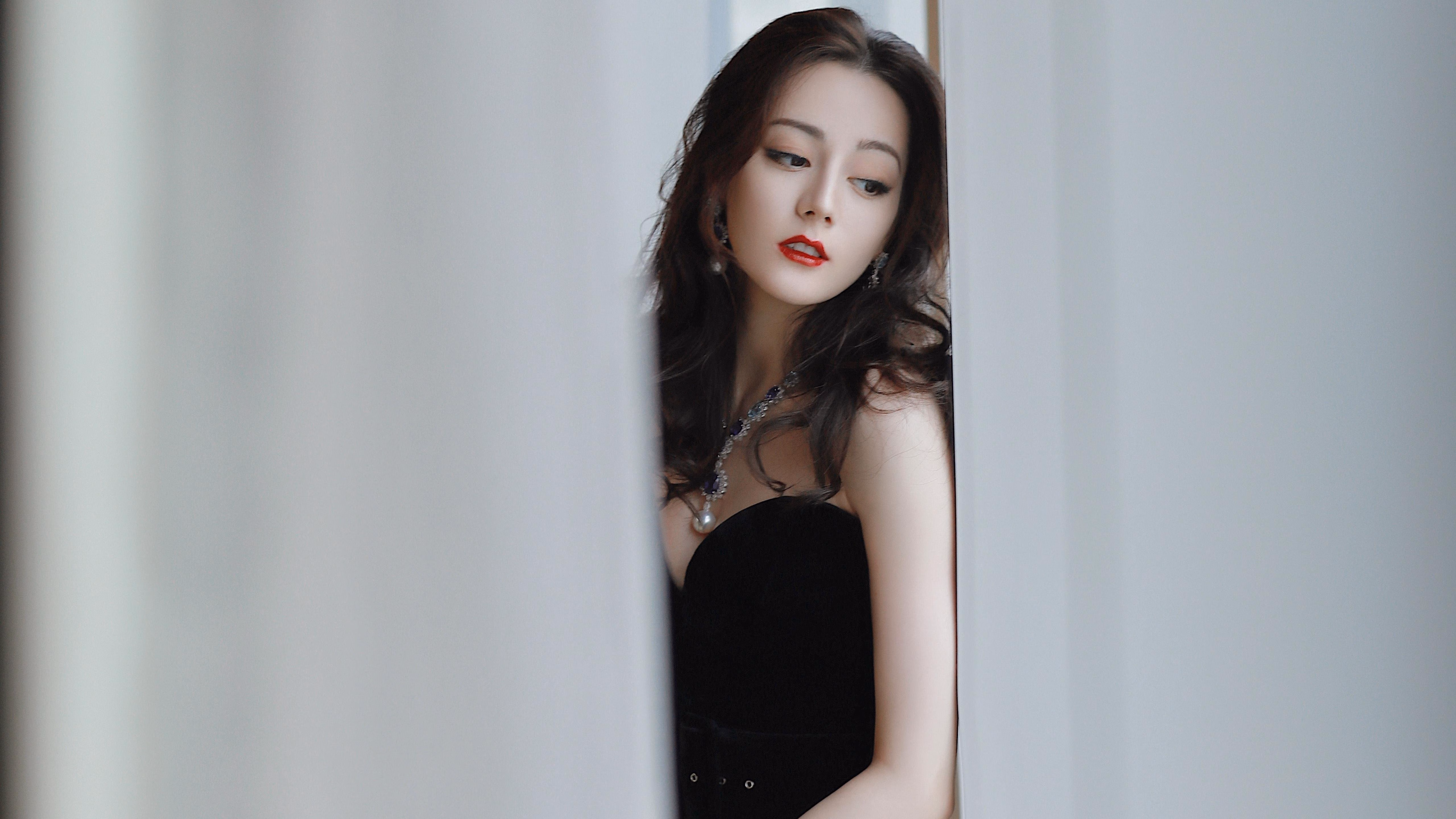 另类英雄，当德里赫特用一道战术锁链，淬炼出英超冠军之夜