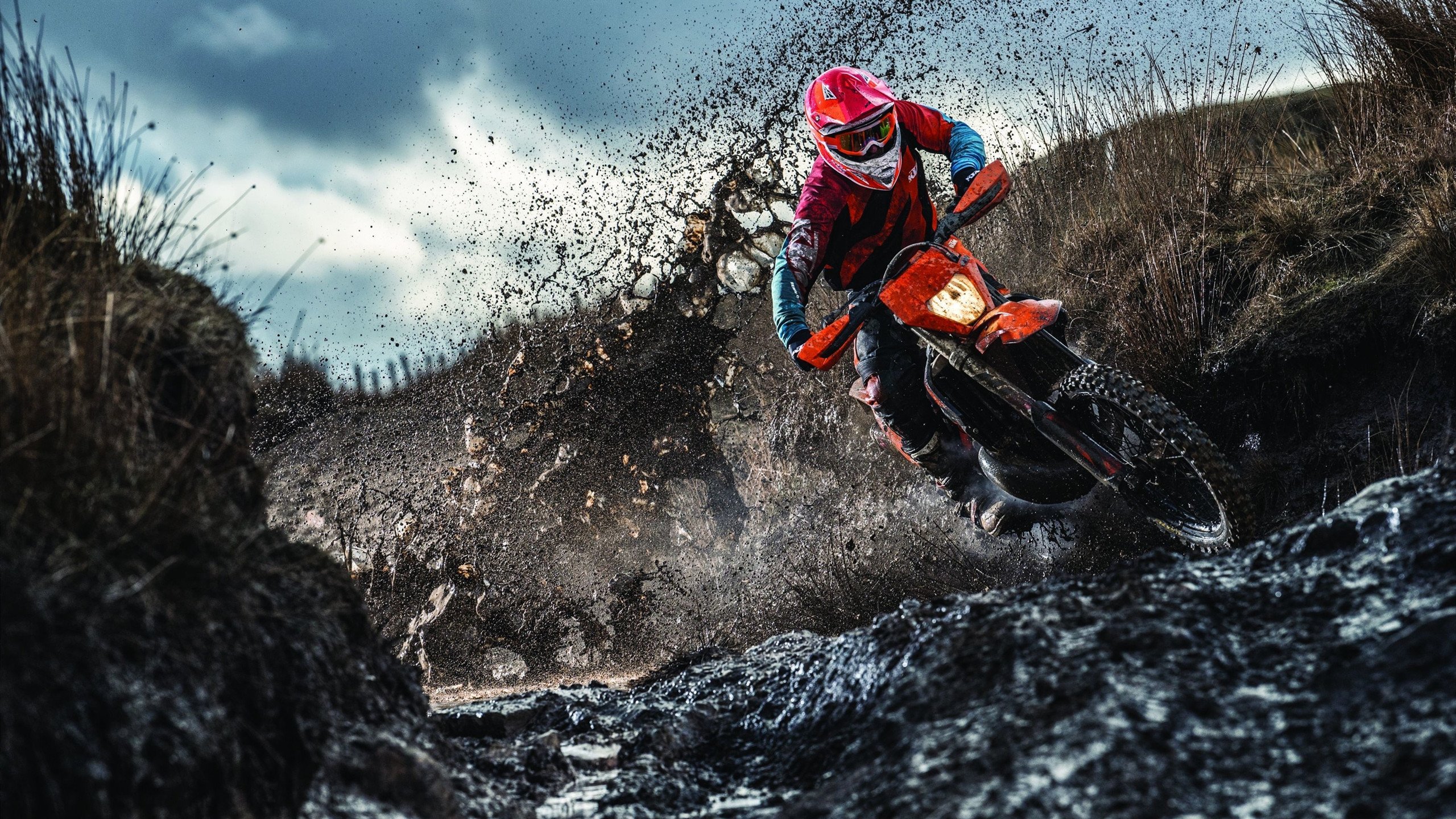 蓝月亮脉冲星，当红色狂潮单节逆袭，贝恩是沉默的引力中心