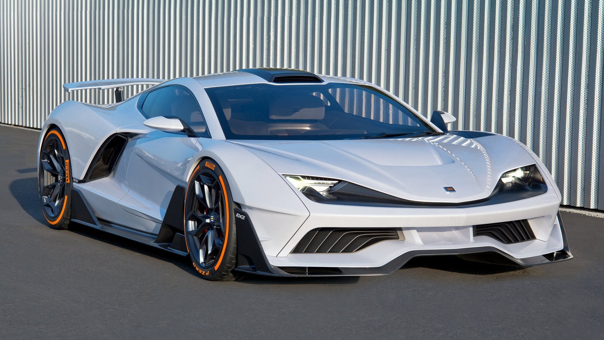 千钧重压下的救赎，迪亚斯用一粒头球砸碎所有质疑